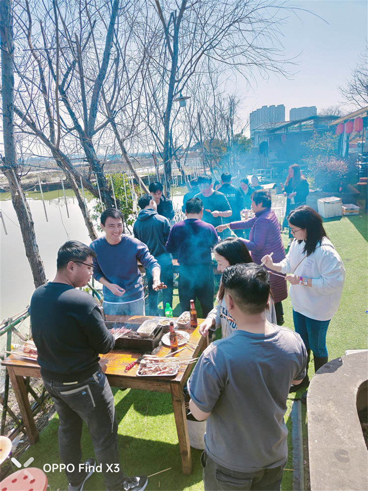 公司团建户外烧烤